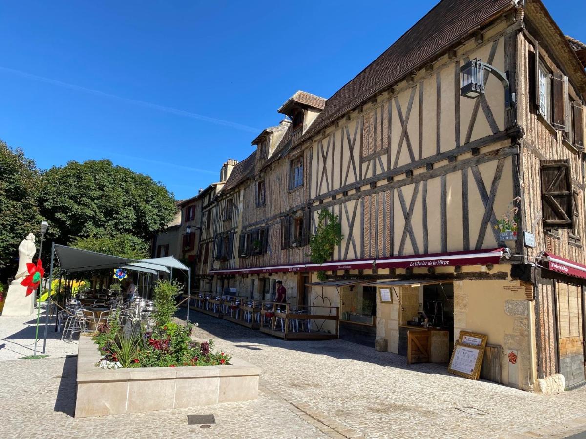 Le Parc Apartment Bergerac Bagian luar foto