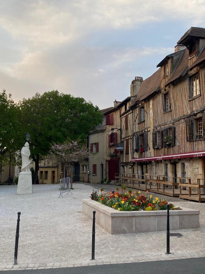 Le Parc Apartment Bergerac Bagian luar foto